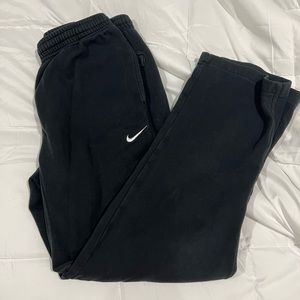 Black Nike sweatpants